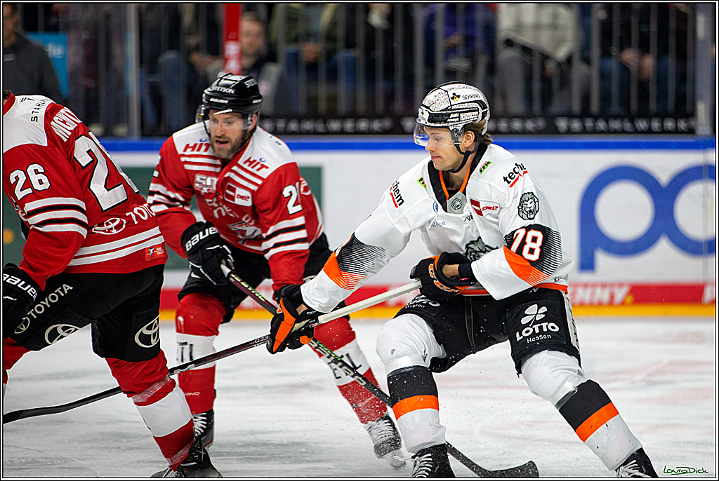 PENNY DEL; Koelner Haie- Loewen Frankfurt; Koeln, 01.12.2022